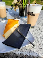 Käsekuchen Und Lattemaciatto